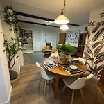 Etxie La Casa De Ebi 326 مونداكا