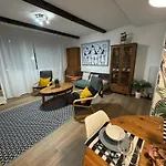 Etxie La Casa De Ebi 326 * مونداكا