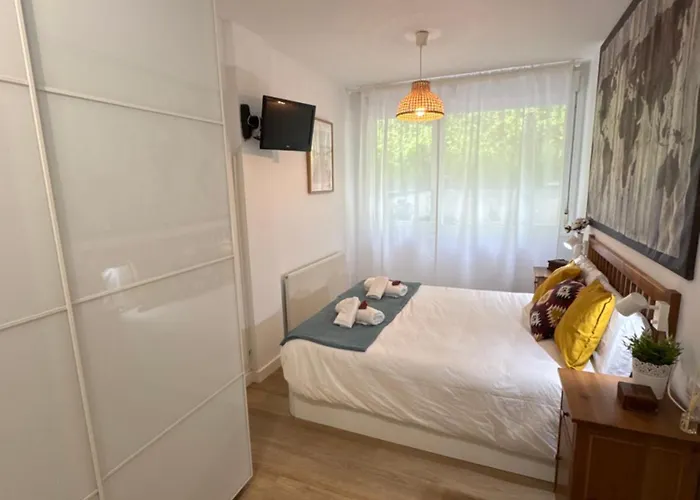 Etxie La Casa De Ebi 326 *