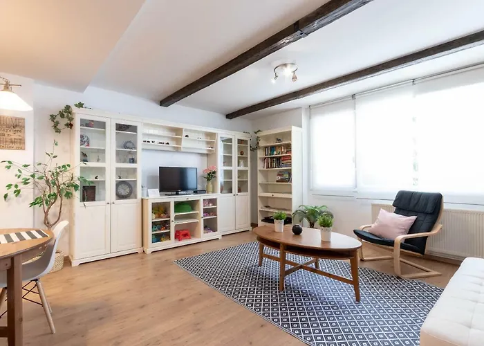 Etxie La Casa De Ebi 326