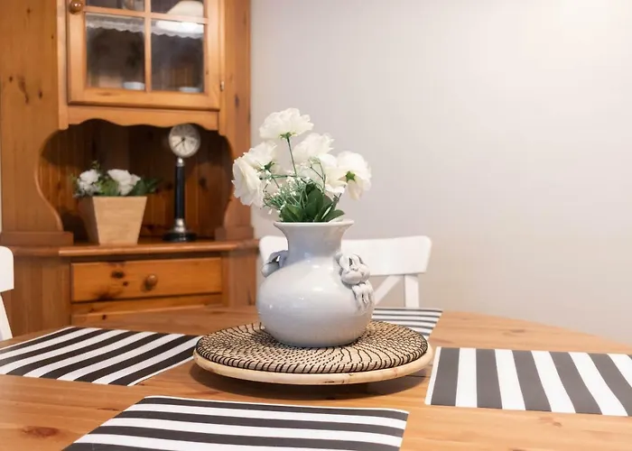 Etxie La Casa De Ebi 326 *