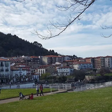 Etxie La Casa De Ebi 326 *